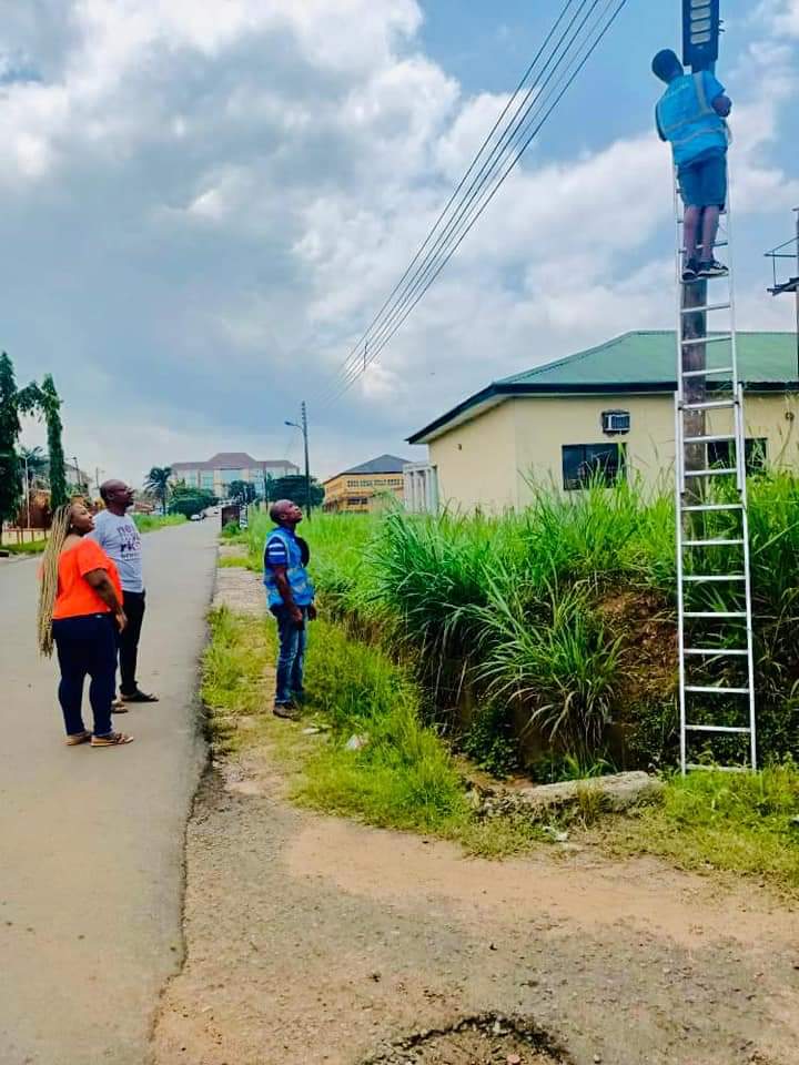 LightUpIMSU: IMSU Alumni Installs Solar Street Lights In The University Campus